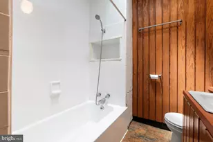 608 E 33rd St, Baltimore, MD 21218 - Photo 22