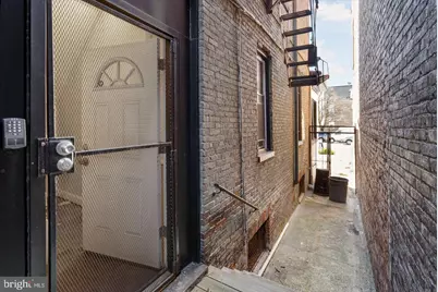204 E 25th Street, Baltimore, MD 21218 - Photo 14
