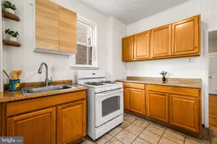 1238 W 37th St, Baltimore, MD 21211 - Photo 12