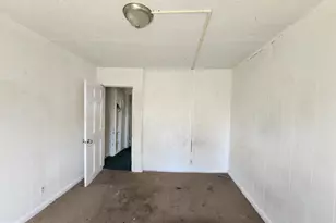 933 N Franklintown Rd, Baltimore, MD 21216 - Photo 14