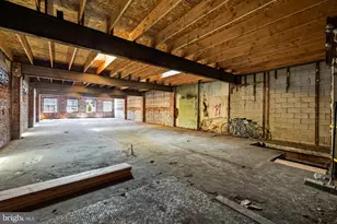 858 Tyson St, Baltimore, MD 21201 - Photo 10