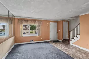 225 N Edgewood St, Baltimore, MD 21229 - Photo 32