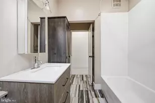 3920 6th St, Baltimore, MD 21225 - Photo 18