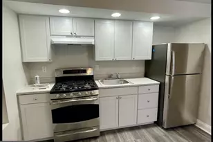401 S Mount St, Baltimore, MD 21223 - Photo 2