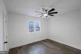 3905 8th St, Baltimore, MD 21225 - Photo 12