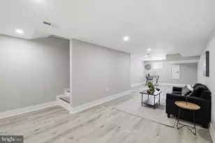 326 E 22nd St, Baltimore, MD 21218 - Photo 28