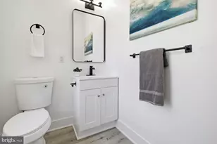 326 E 22nd St, Baltimore, MD 21218 - Photo 12