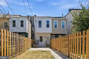 326 E 22nd St, Baltimore, MD 21218 - Photo 32