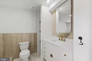 126 N Mount St, Baltimore, MD 21223 - Photo 20