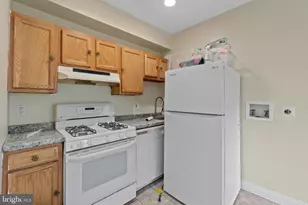 702 Homestead St, Baltimore, MD 21218 - Photo 4