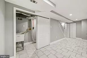 38 Upmanor Rd, Baltimore, MD 21229 - Photo 30