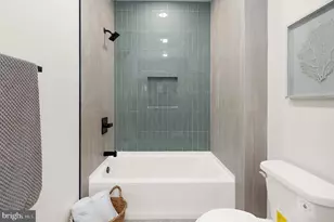 2906 Parkwood Ave, Baltimore, MD 21217 - Photo 20