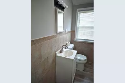 929 E 41st Street, Baltimore, MD 21218 - Photo 10