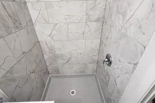 2015 Jefferson St, Baltimore, MD 21205 - Photo 12