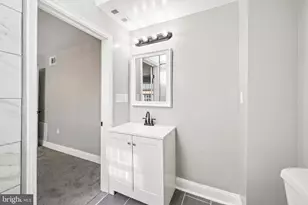 1626 Hollins St, Baltimore, MD 21223 - Photo 36