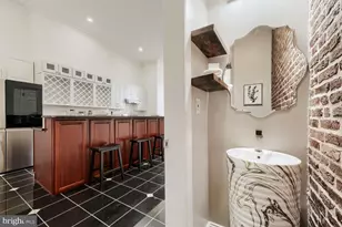 1023 N Calvert St, Baltimore, MD 21202 - Photo 18