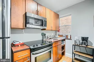 1018 N Charles St, Baltimore, MD 21201 - Photo 10