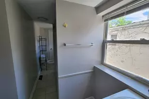 605 S Bradford St, Baltimore, MD 21224 - Photo 10