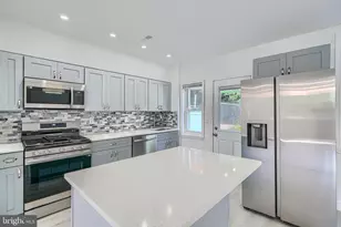2322 Druid Park Dr, Baltimore, MD 21215 - Photo 4