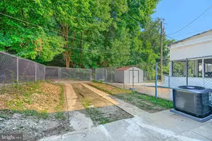 2322 Druid Park Dr, Baltimore, MD 21215 - Photo 28