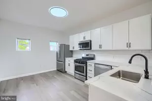 25 S Hilton St, Baltimore, MD 21229 - Photo 10