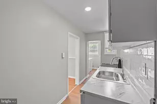 3427 Ravenwood Ave, Baltimore, MD 21213 - Photo 10