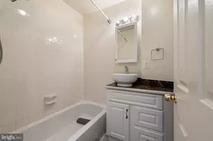 211 S Madeira St, Baltimore, MD 21231 - Photo 8