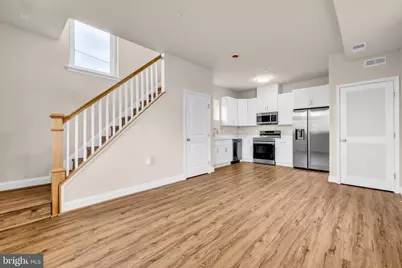 1129 Monroe Circle, Baltimore, MD 21225 - Photo 2