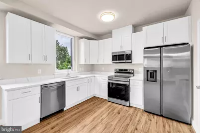1129 Monroe Circle, Baltimore, MD 21225 - Photo 2
