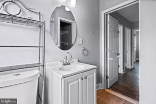 1015 Lyndhurst St, Baltimore, MD 21229 - Photo 26