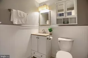 1001 Baylis St, Baltimore, MD 21224 - Photo 22