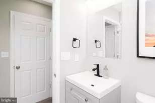 942 N Broadway, Baltimore, MD 21205 - Photo 22