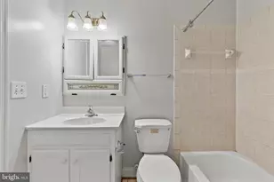 501 N Port St, Baltimore, MD 21205 - Photo 18