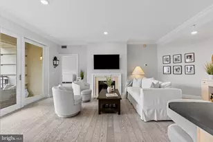 801 Key Hwy, Baltimore, MD 21230 - Photo 6
