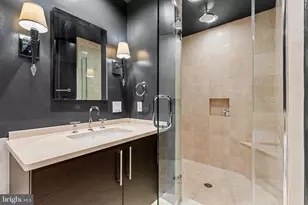 801 Key Hwy, Baltimore, MD 21230 - Photo 22