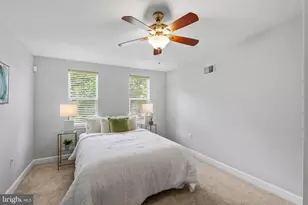 224 N Port St, Baltimore, MD 21224 - Photo 18