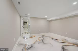 318 N Stricker St, Baltimore, MD 21223 - Photo 54