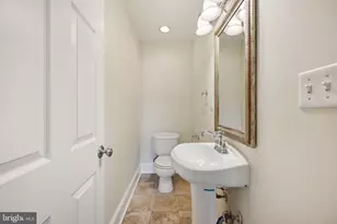 1814 E Pratt St, Baltimore, MD 21231 - Photo 30