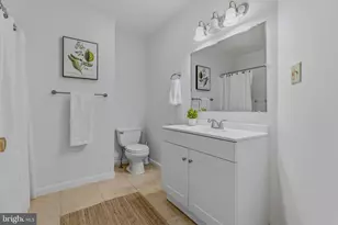 1824 E Lombard St, Baltimore, MD 21231 - Photo 18
