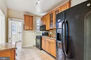 2319 W Lafayette Ave, Baltimore, MD 21216 - Photo 12