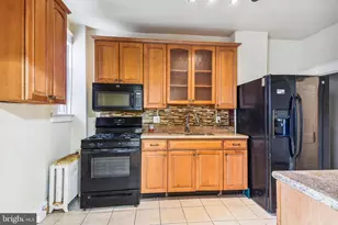 2319 W Lafayette Ave, Baltimore, MD 21216 - Photo 10