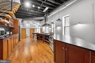831 S Milton Ave S, Baltimore, MD 21224 - Photo 14