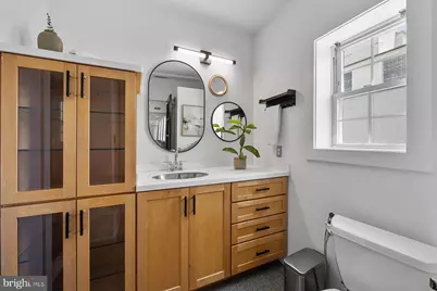 831 S Milton Avenue S, Baltimore, MD 21224 - Photo 28