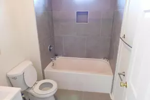 2427 Lakeview Ave, Baltimore, MD 21217 - Photo 6