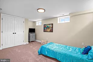 4728 Parkside Dr, Baltimore, MD 21206 - Photo 18