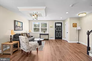 4728 Parkside Dr, Baltimore, MD 21206 - Photo 8