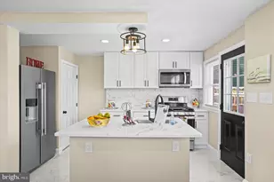 4728 Parkside Dr, Baltimore, MD 21206 - Photo 12