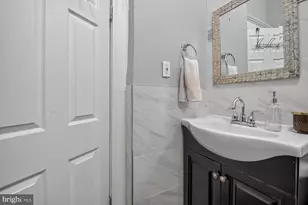 2427 Linden Ave, Baltimore, MD 21217 - Photo 18