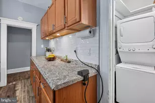 2427 Linden Ave, Baltimore, MD 21217 - Photo 16