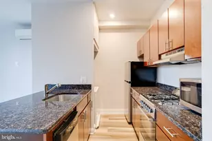 847 Park Ave, Baltimore, MD 21201 - Photo 6